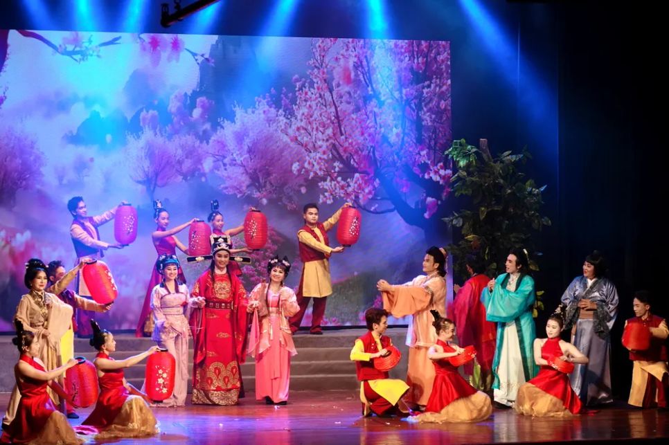 Cảnh cuối trong vở cải lương 