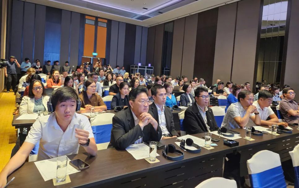 Nhiều nhà đầu tư, quỹ tài chính, doanh nghiệp trong và ngoài nước tham gia tại diễn đàn. Ảnh: MINH XUÂN