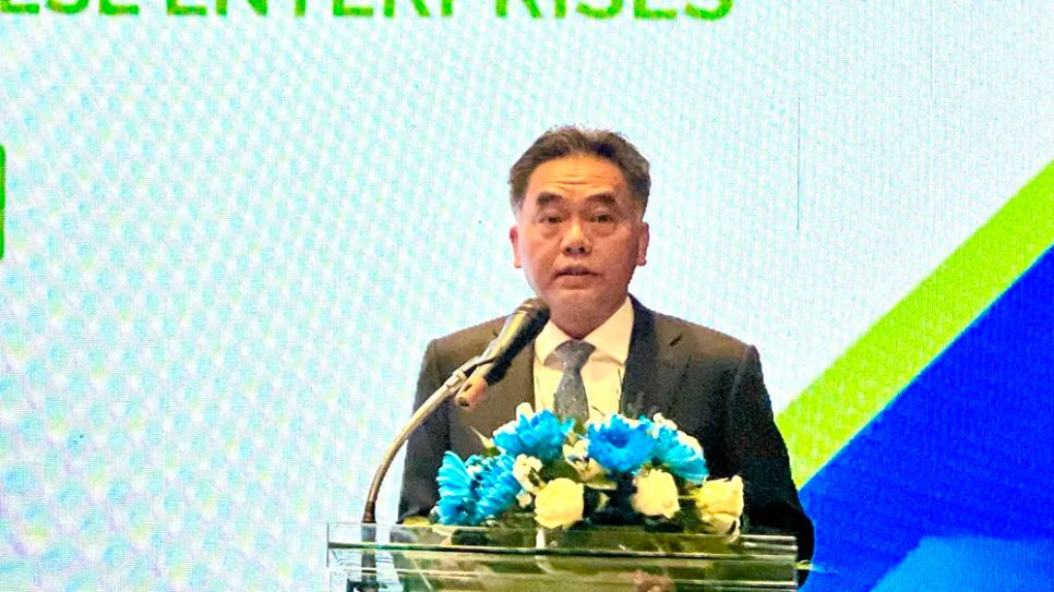 Ông Nguyễn Lộc Hà, Phó Chủ tịch Thường trực UBND TPHCM phát biểu tại diễn đàn. Ảnh: MINH XUÂN