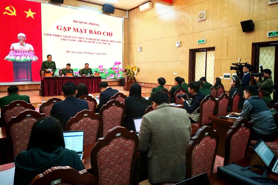 Quang cảnh họp báo. Ảnh: TRẦN BÌNH