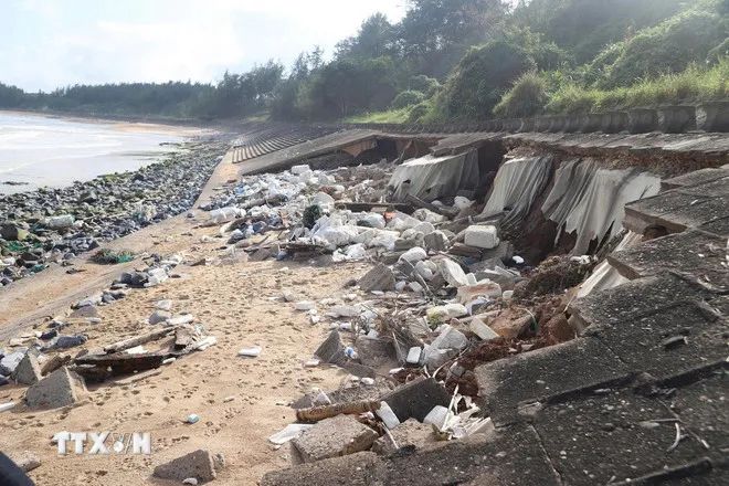 Quảng Trị khắc phục sạt lở kè biển trong phạm vi Địa đạo Vịnh Mốc