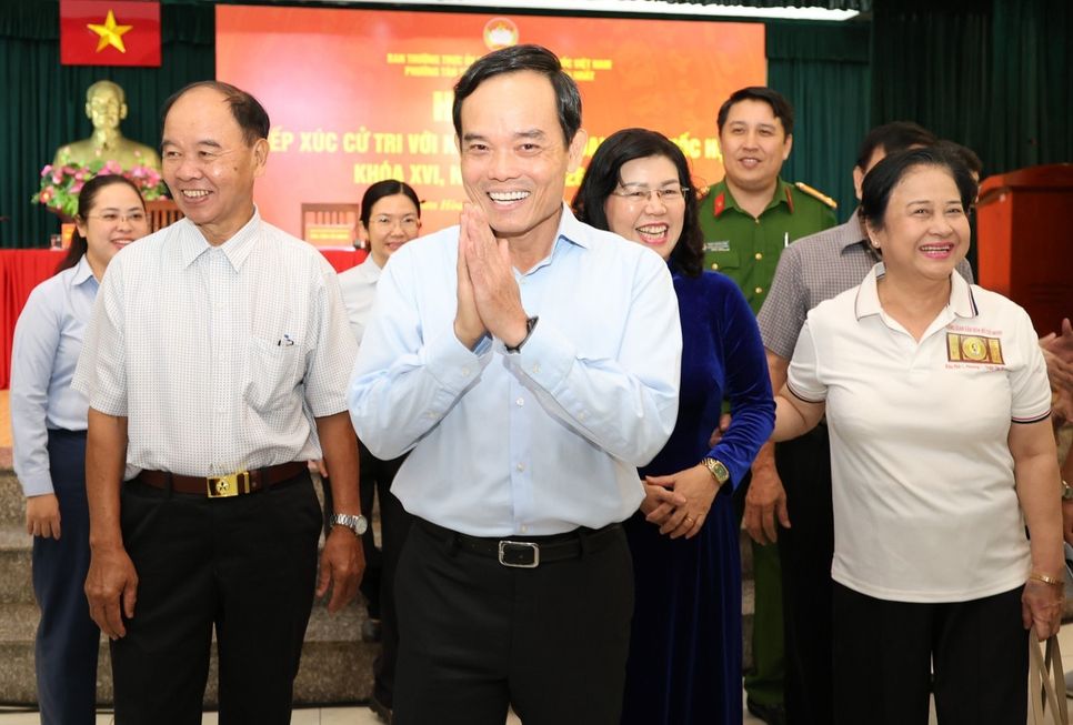 Bí thư Thành ủy TP.HCM Trần Lưu Quang cùng lãnh đạo, cử tri phường Tân Sơn Hòa, Tân Sơn Nhất.