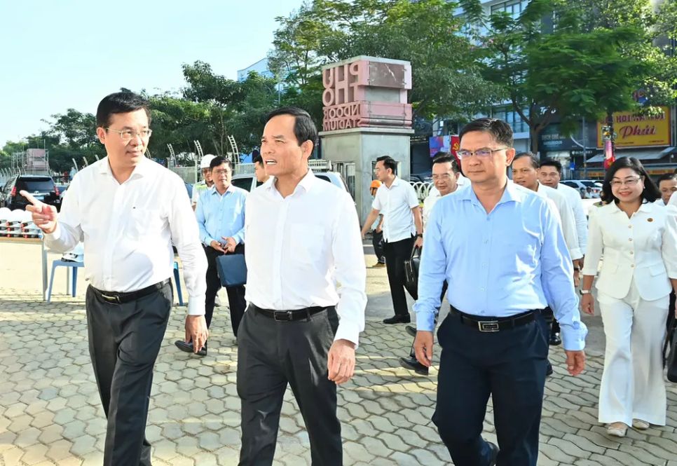 Bí thư Trần Lưu Quang khảo sát tiến độ loạt dự án ở Trường đua Phú Thọ