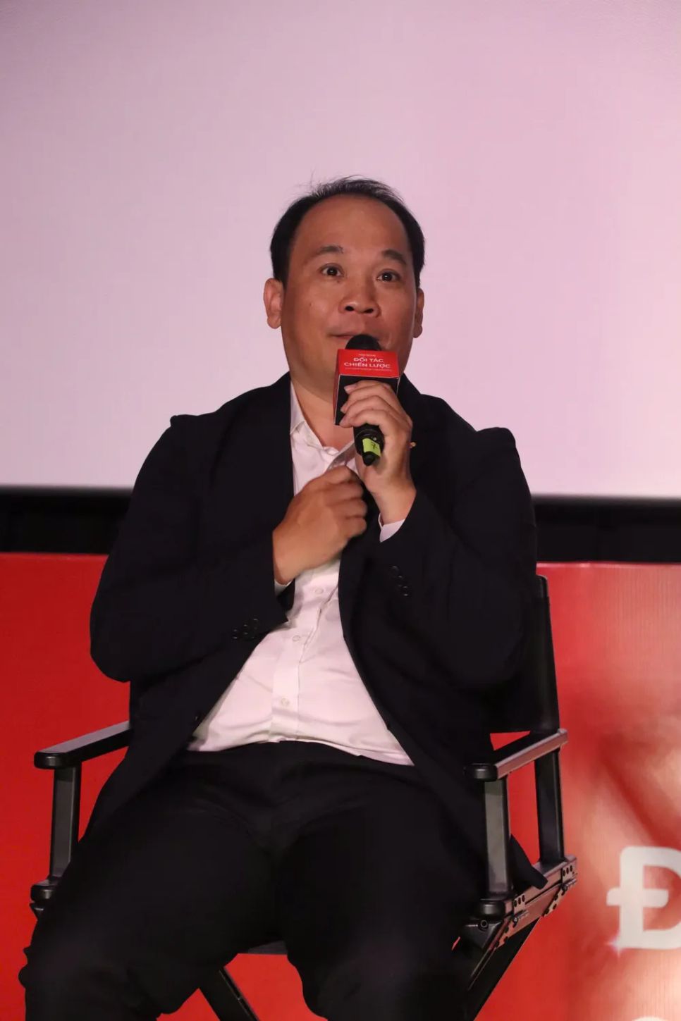 <i>Ông Nguyễn Hoàng Hải chia sẻ nhiều thông tin về tổng quan thị trường điện ảnh Việt Nam. Ảnh: V.Hà</i>