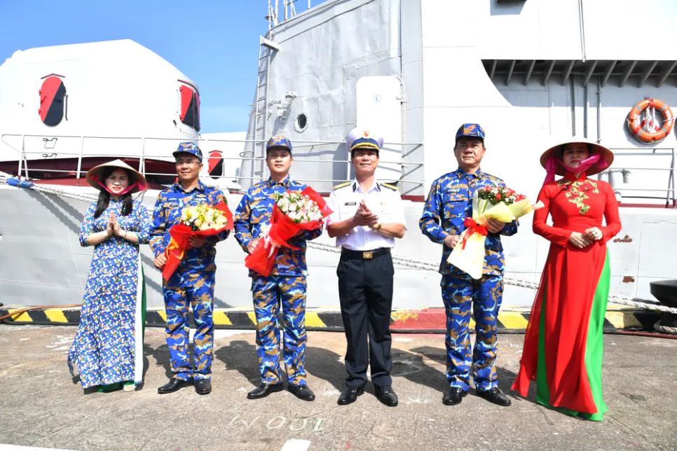 Tàu 17 cập cảng an toàn, hoàn thành tốt nhiệm vụ đối ngoại quốc phòng
