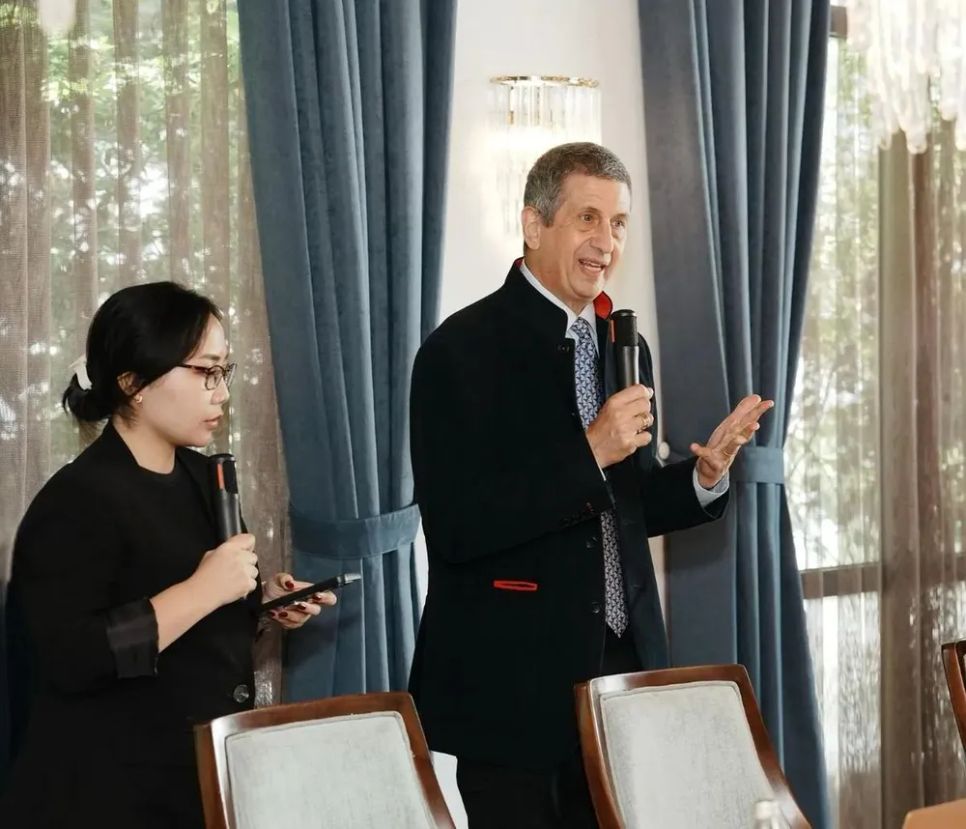 Phát triển nhân sự quản lý cấp cao cho Trung tâm tài chính quốc tế