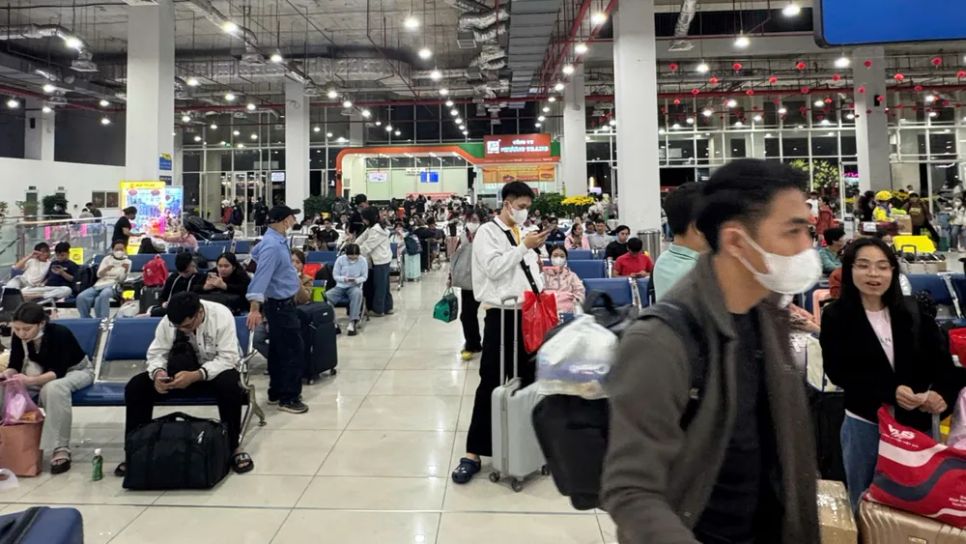 Một số doanh nghiệp tại Bến xe Miền Đông TPHCM kê khai tăng giá vé.