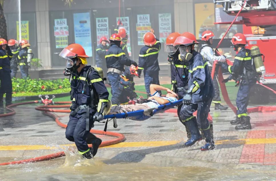 Diễn tập chữa cháy và cứu nạn, cứu hộ cấp thành phố tại khu dân cư và công viên Phước Thiện, phường Long Bình (TPHCM) tháng 11-2025