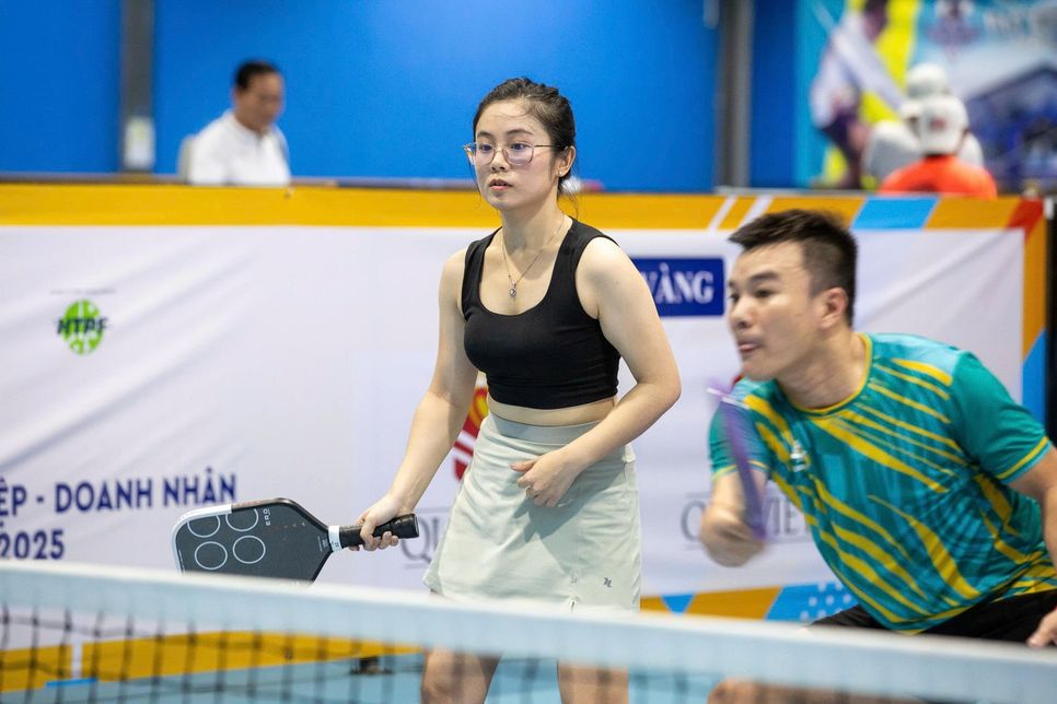 Các VĐV thi đấu tại Giải Quần vợt và Pickleball Doanh nghiệp - Doanh nhân TP.HCM 2025