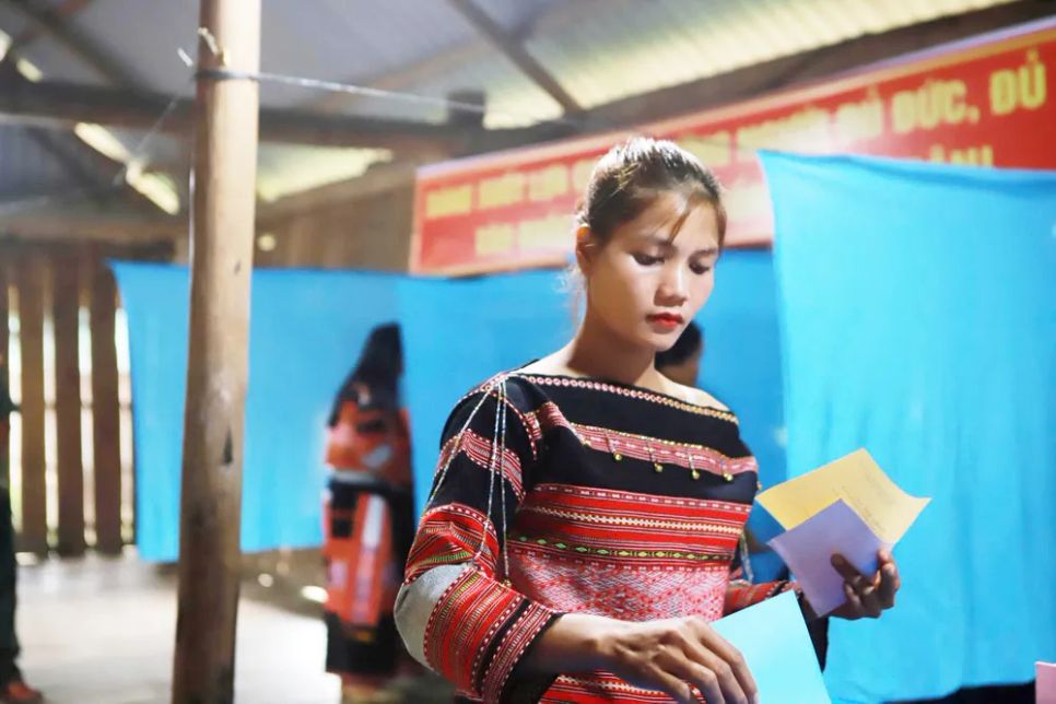 131 cử tri làng O2 nằm sâu giữa đại ngàn Gia Lai đi bỏ phiếu sớm