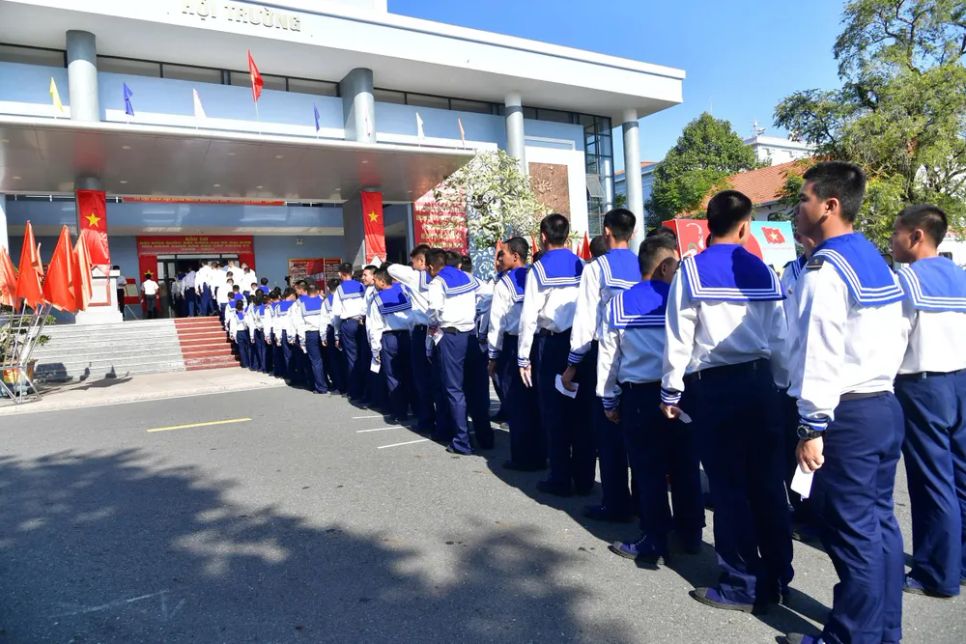 Lực lượng vũ trang TPHCM hòa chung ngày hội non sông