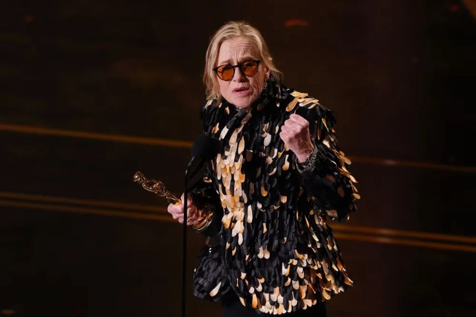 <i>Amy Madigan nhận giải Nữ diễn viên phụ xuất sắc nhất. Ảnh: Getty Images</i> <i>Amy Madigan nhận giải Nữ diễn viên phụ xuất sắc nhất. Ảnh: Getty Images</i>