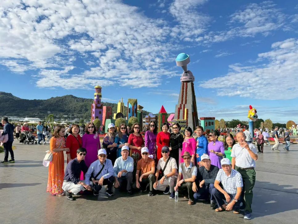 Du khách tham quan lãnh thổ Đài Loan