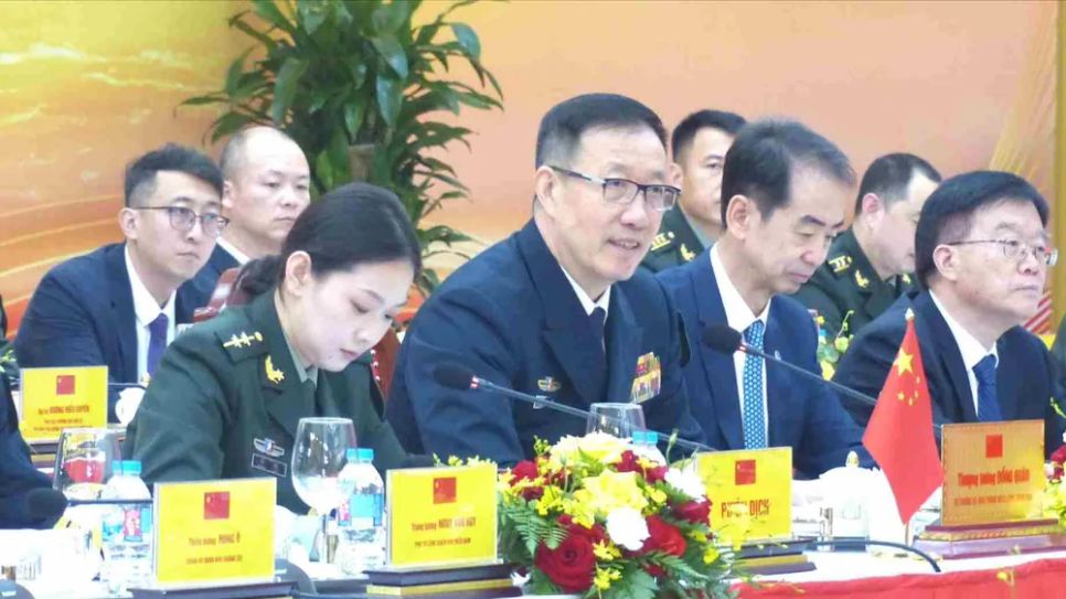 Thượng tướng Đổng Quân phát biểu tại hội đàm. Ảnh: T.B