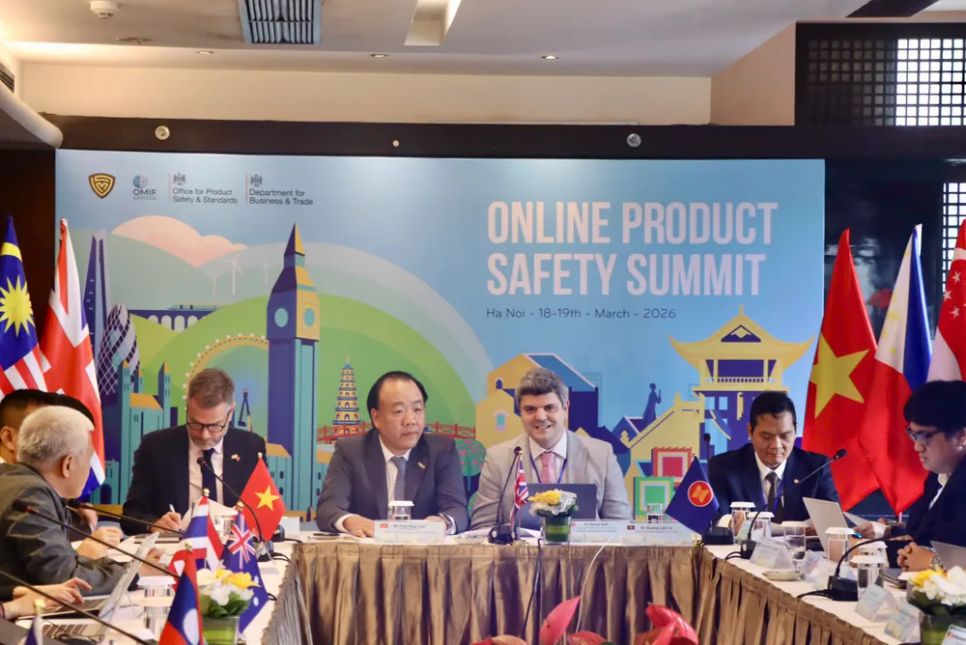 Quang cảnh diễn đàn, ngày 18-3. Ảnh: DMS