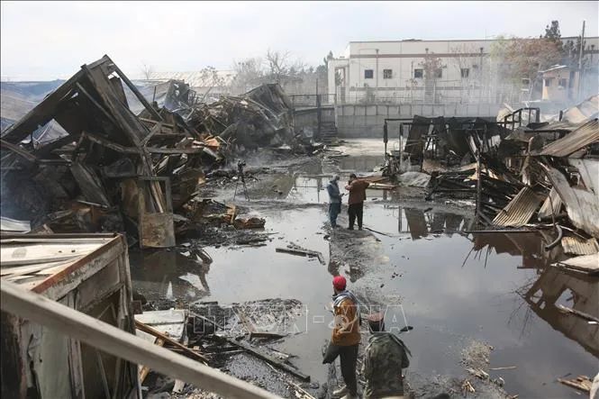 Cảnh đổ nát sau vụ tấn công vào trung tâm cai nghiện ở Kabul, Afghanistan, ngày 17/3/2026. Ảnh: THX/TTXVN