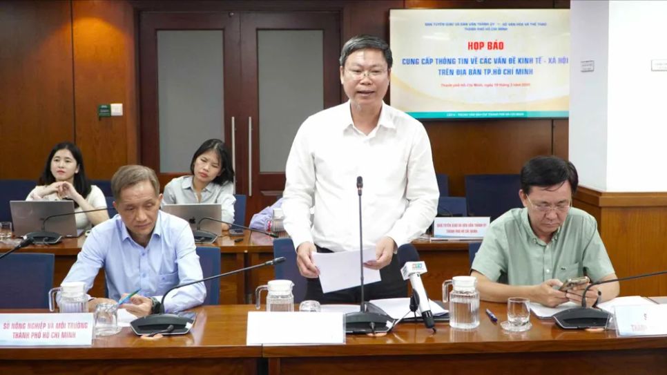 Ông Trần Minh Hóa, Phó trưởng Phòng Quản lý năng lượng, Sở Công thương TPHCM cung cấp thông tin về điện mặt trời mái nhà