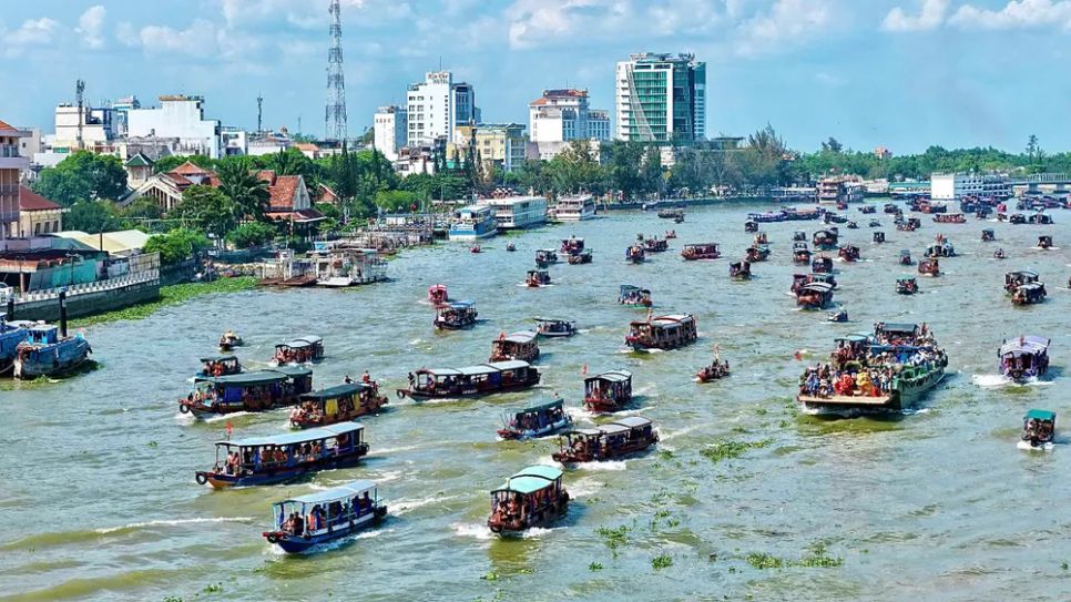 Lễ hội Tống Phong trên sông Cần Thơ vào rằm tháng Giêng năm 2026