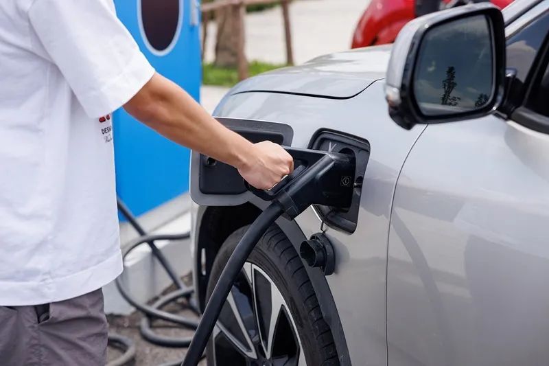 99 siêu trạm sạc đáp ứng nhu cầu di chuyển xuyên Việt