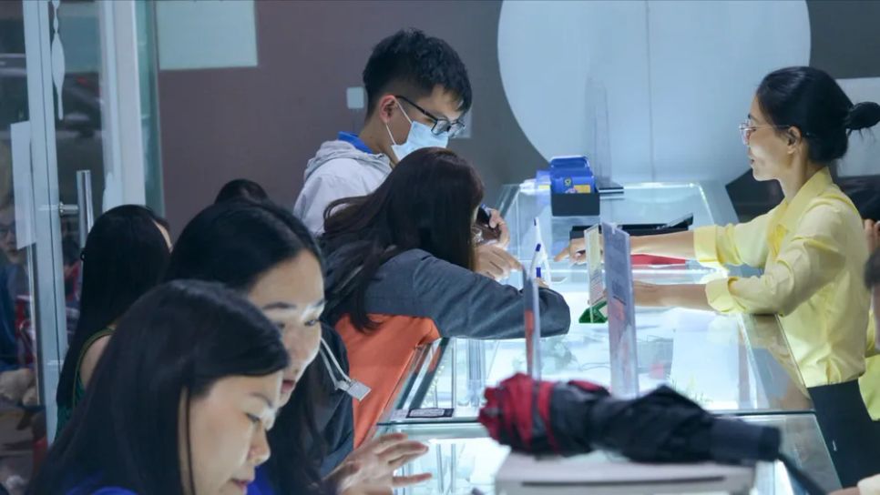 Sáng 20-3, giá vàng trong nước cao hơn giá vàng thế giới 25,8 triệu đồng/lượng