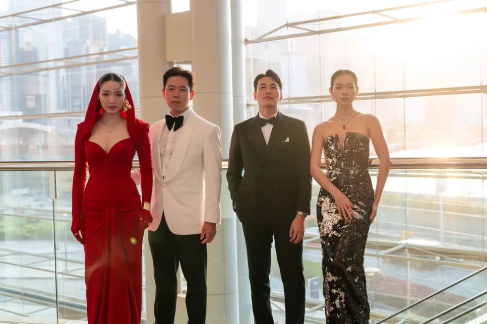 <i>Đạo diễn Đỗ Quốc Trung và 3 diễn viên tham dự sự kiện tại Hồng Kông. Ảnh: CJHK</i>