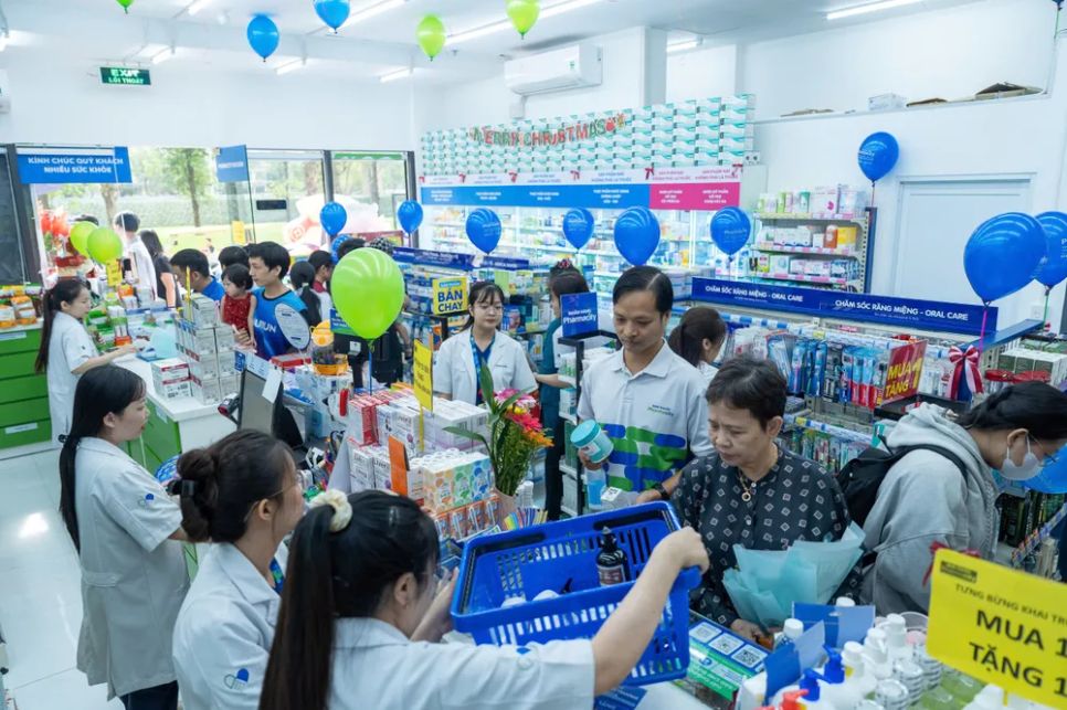 Chuỗi nhà thuốc đầu tiên cam kết không tăng giá Chuỗi nhà thuốc đầu tiên cam kết không tăng giá