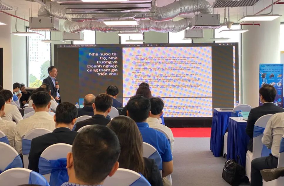 Các diễn giả trình bày tham luận, định hướng phát triển mô hình hợp tác 3 nhà