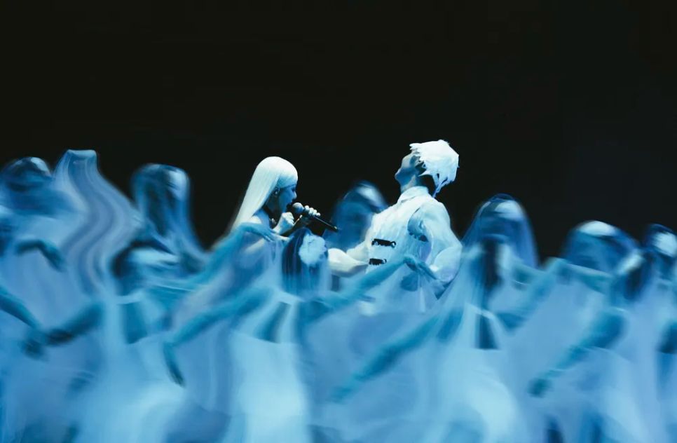 2.000 khán giả dự live concert của Phùng Khánh Linh