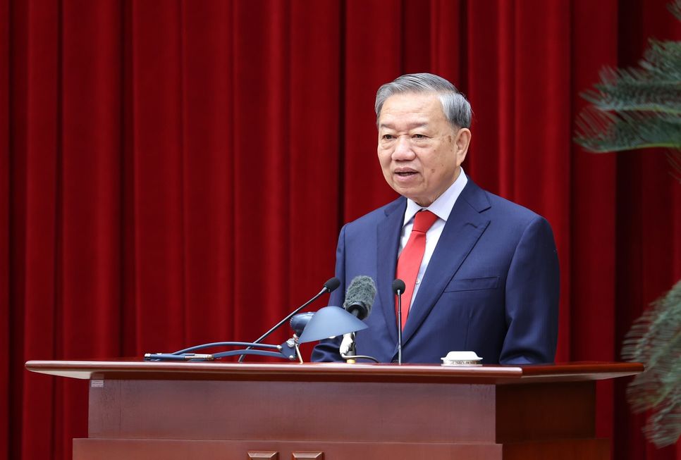 <span>Tổng Bí thư Tô Lâm chủ trì, phát biểu khai mạc Hội nghị. Ảnh VGP/Đức Tuân</span> <span>Tổng Bí thư Tô Lâm chủ trì, phát biểu khai mạc Hội nghị. Ảnh VGP/Đức Tuân</span>