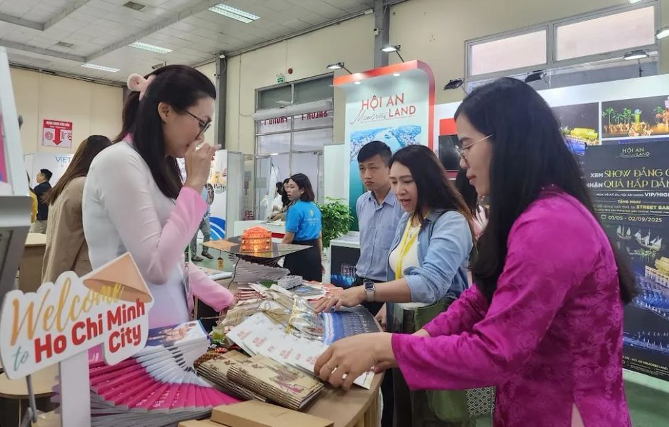 Khu vực trưng bày sản phẩm du lịch của TPHCM tại VITM Hà Nội 2025