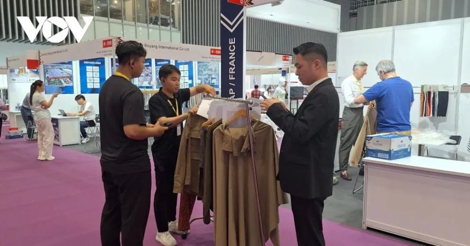 Thời trang xuất khẩu theo mùa nên bị ảnh hưởng nhiều do xung đột ở khu vực Trung Đông