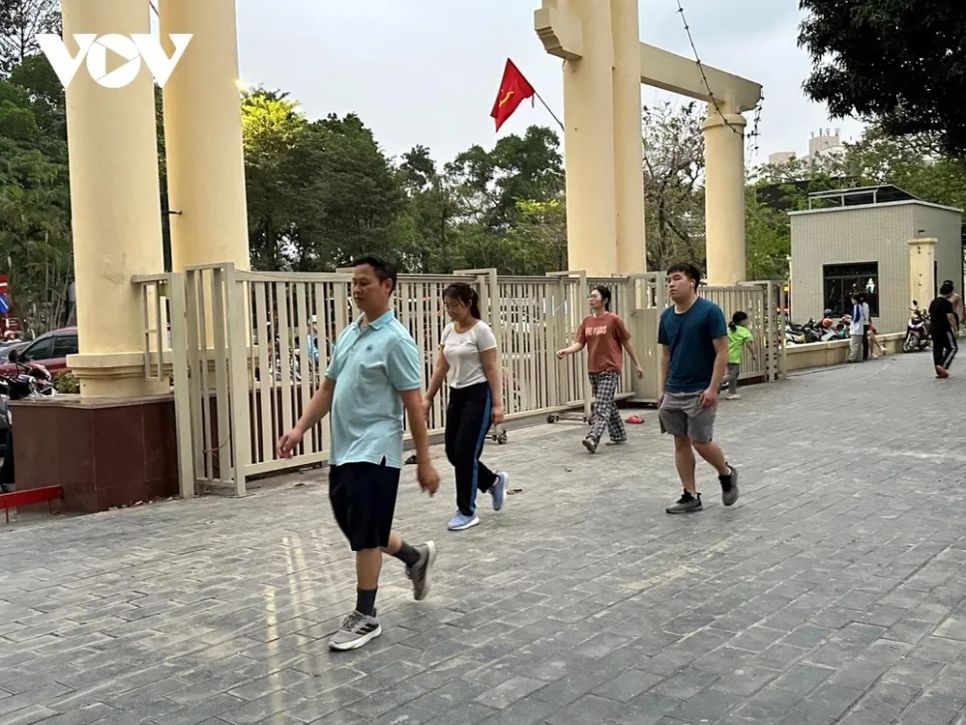 Công viên ở Hà Nội 'thay áo mới'