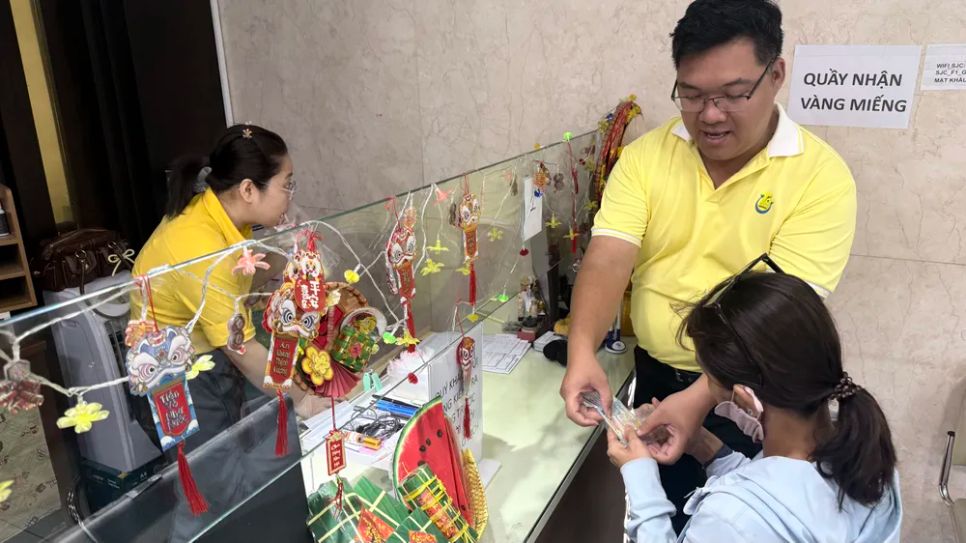 Chiều 24-3: Giá vàng tăng thêm 2,5 triệu đồng/lượng