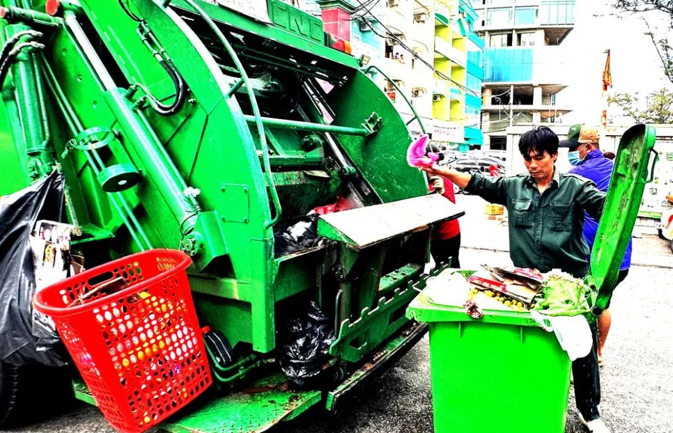 Cần thống nhất đơn giá thu gom, vận chuyển rác sinh hoạt