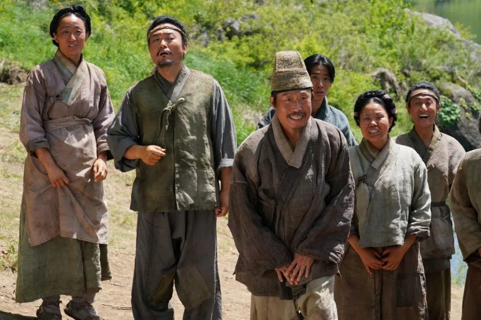 Yoo Hai-jin là gương mặt quen thuộc với khán giả Việt cũng có vai diễn nặng ký. Ảnh: CJHK