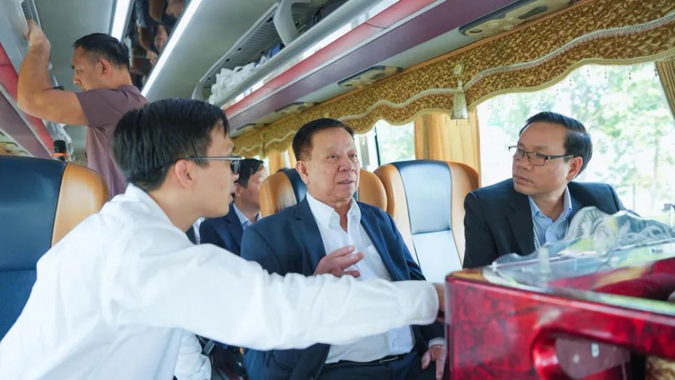 Trước đó, đoàn đã khảo sát thực tế tại các khu vực phát triển trọng điểm phía Bắc TPHCM như Khu liên hợp công nghiệp – đô thị – dịch vụ Bàu Bàng, Mỹ Phước, VSIP II mở rộng và các khu đô thị – dịch vụ liên quan