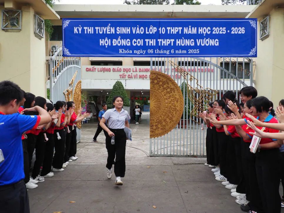 Học sinh tham gia kỳ thi tuyển sinh lớp 10 năm học 2025-2026 tại TPHCM