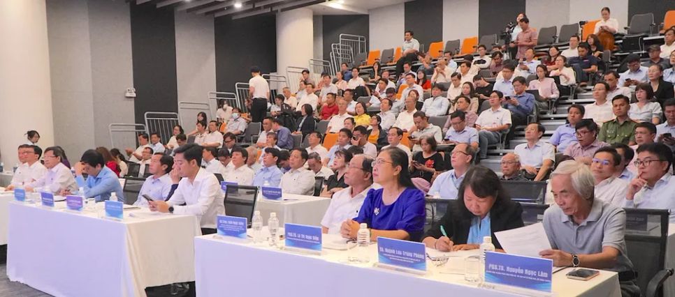 Toàn cảnh hội thảo. ẢNH QUANG HUY