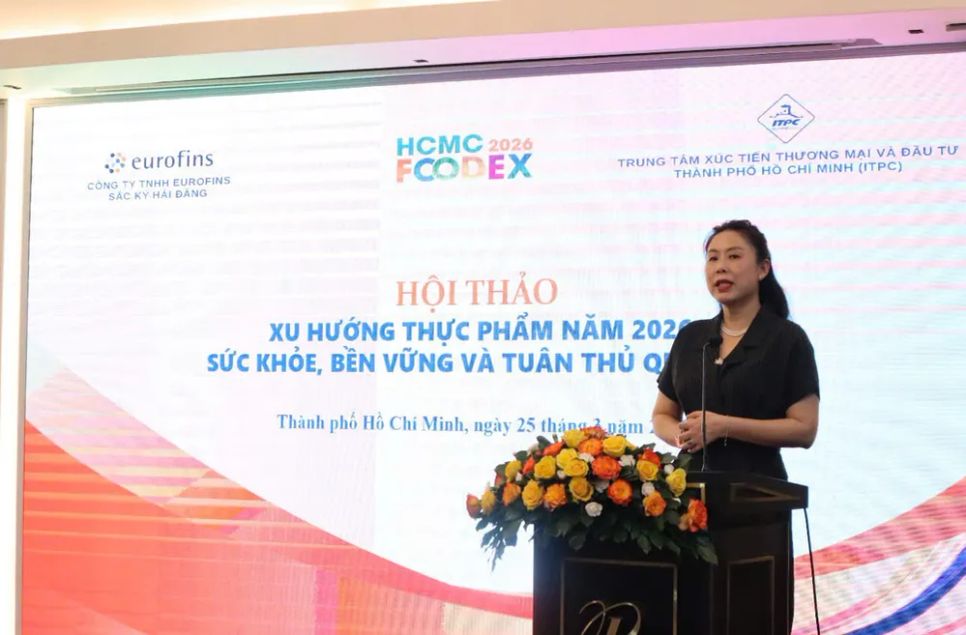 Bà Hồ Thị Quyên, Phó Giám đốc ITPC, chia sẻ tại hội thảo Bà Hồ Thị Quyên, Phó Giám đốc ITPC, chia sẻ tại hội thảo