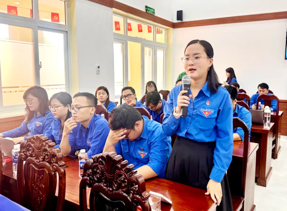 Đoàn viên, thanh niên nêu ý kiến, đề xuất tại hội nghị Đoàn viên, thanh niên nêu ý kiến, đề xuất tại hội nghị