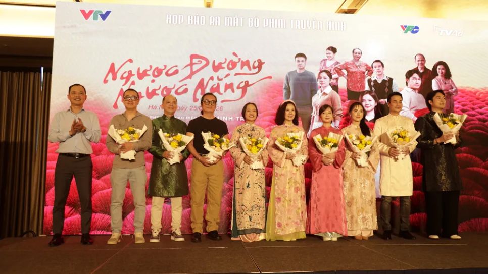 Đoàn làm phim ra mắt tại Hà Nội chiều 25-3 Đoàn làm phim ra mắt tại Hà Nội chiều 25-3