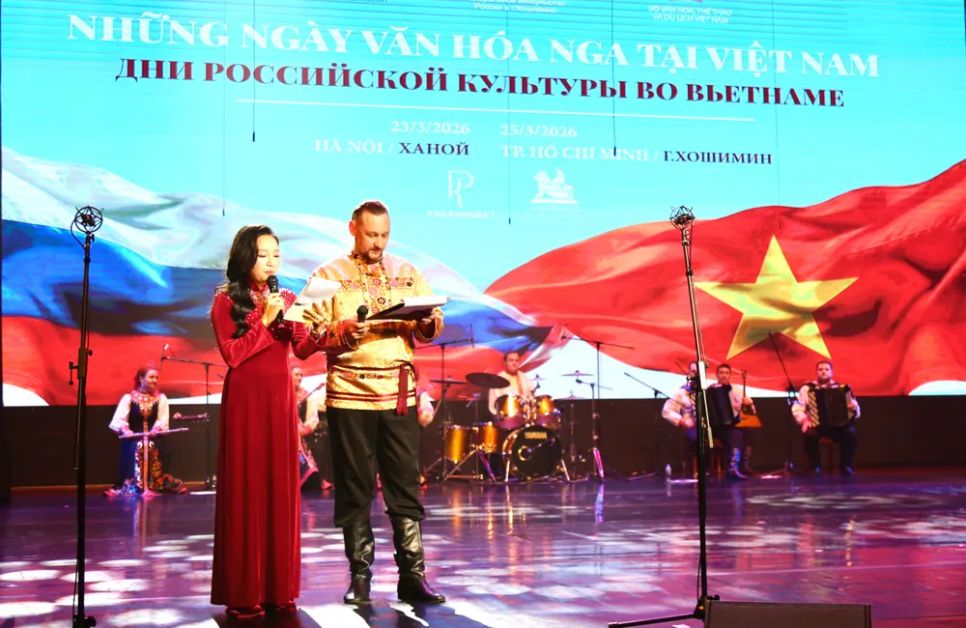 Dàn hợp xướng Dân gian Nga Omsk mang đến chương trình nghệ thuật đặc sắc “Những người thừa kế Siberia”