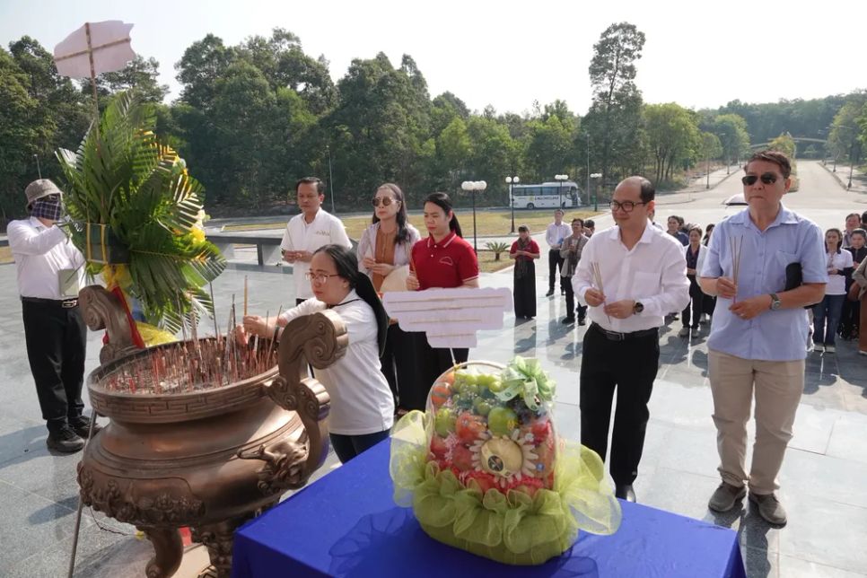 Nghệ sĩ sân khấu thành phố hội ngộ tại Chiến khu Đ Nghệ sĩ sân khấu thành phố hội ngộ tại Chiến khu Đ