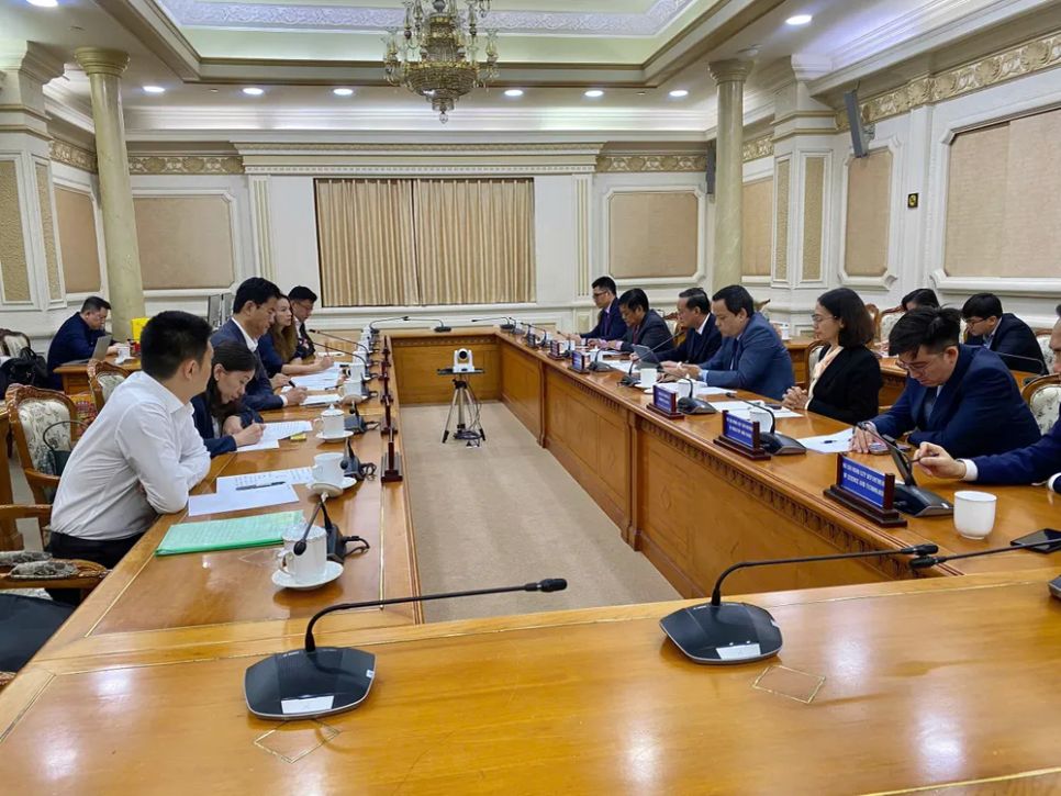 Quang cảnh buổi làm việc giữa hai bên. Ảnh: XUÂN HẠNH