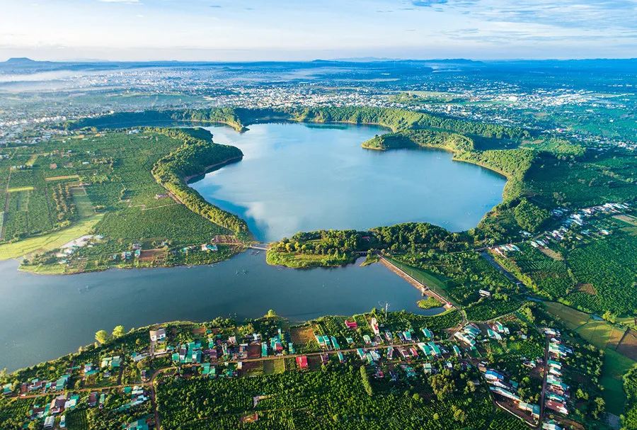 Biển Hồ Pleiku được ví như 