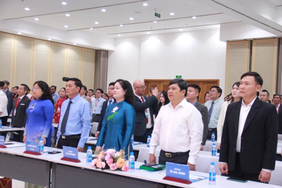 Tham dự buổi lễ có lãnh đạo HĐND TPHCM cùng đại diện một số sở, ban, ngành, Hiệp hội Doanh nghiệp nhỏ và vừa TPHCM. Ảnh: TÂM TRANG Tham dự buổi lễ có lãnh đạo HĐND TPHCM cùng đại diện một số sở, ban, ngành, Hiệp hội Doanh nghiệp nhỏ và vừa TPHCM. Ảnh: TÂM TRANG