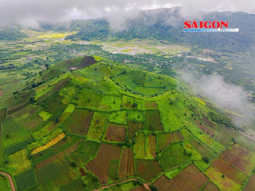 Kỳ quan Chư Đang Ya. Ảnh: DŨNG NHÂN