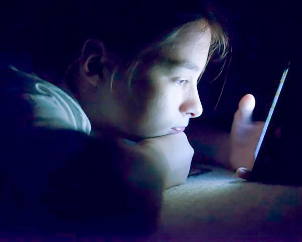 Snapchat rất phổ biến trong giới trẻ tại châu Âu. Ảnh: GETTY IMAGES Snapchat rất phổ biến trong giới trẻ tại châu Âu. Ảnh: GETTY IMAGES