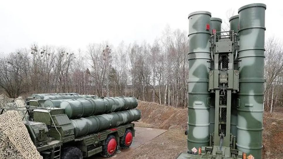 Hệ thống phòng không S-400 Ấn Độ đã mua của Nga. Ảnh: THE HINDU Hệ thống phòng không S-400 Ấn Độ đã mua của Nga. Ảnh: THE HINDU