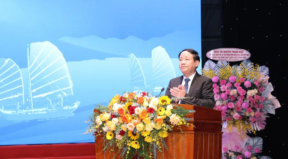 Chủ tịch UBND tỉnh Gia Lai Phạm Anh Tuấn phát biểu mở đầu hội nghị Chủ tịch UBND tỉnh Gia Lai Phạm Anh Tuấn phát biểu mở đầu hội nghị